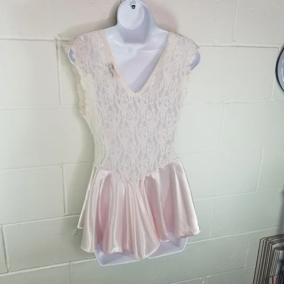Vtg 80s lace satin fairycore chemise